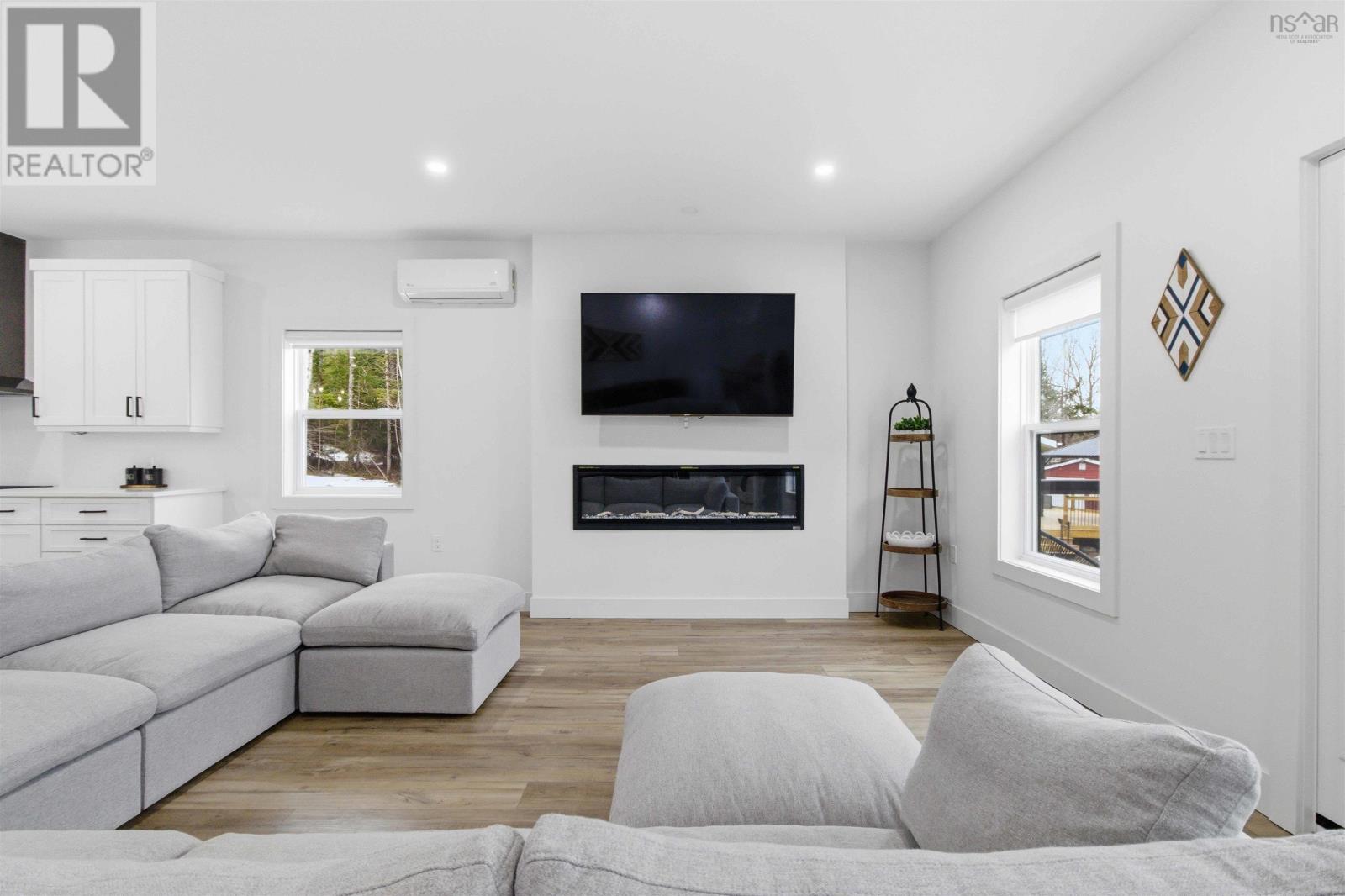 Property 7 of 50 of 30 Cove Road