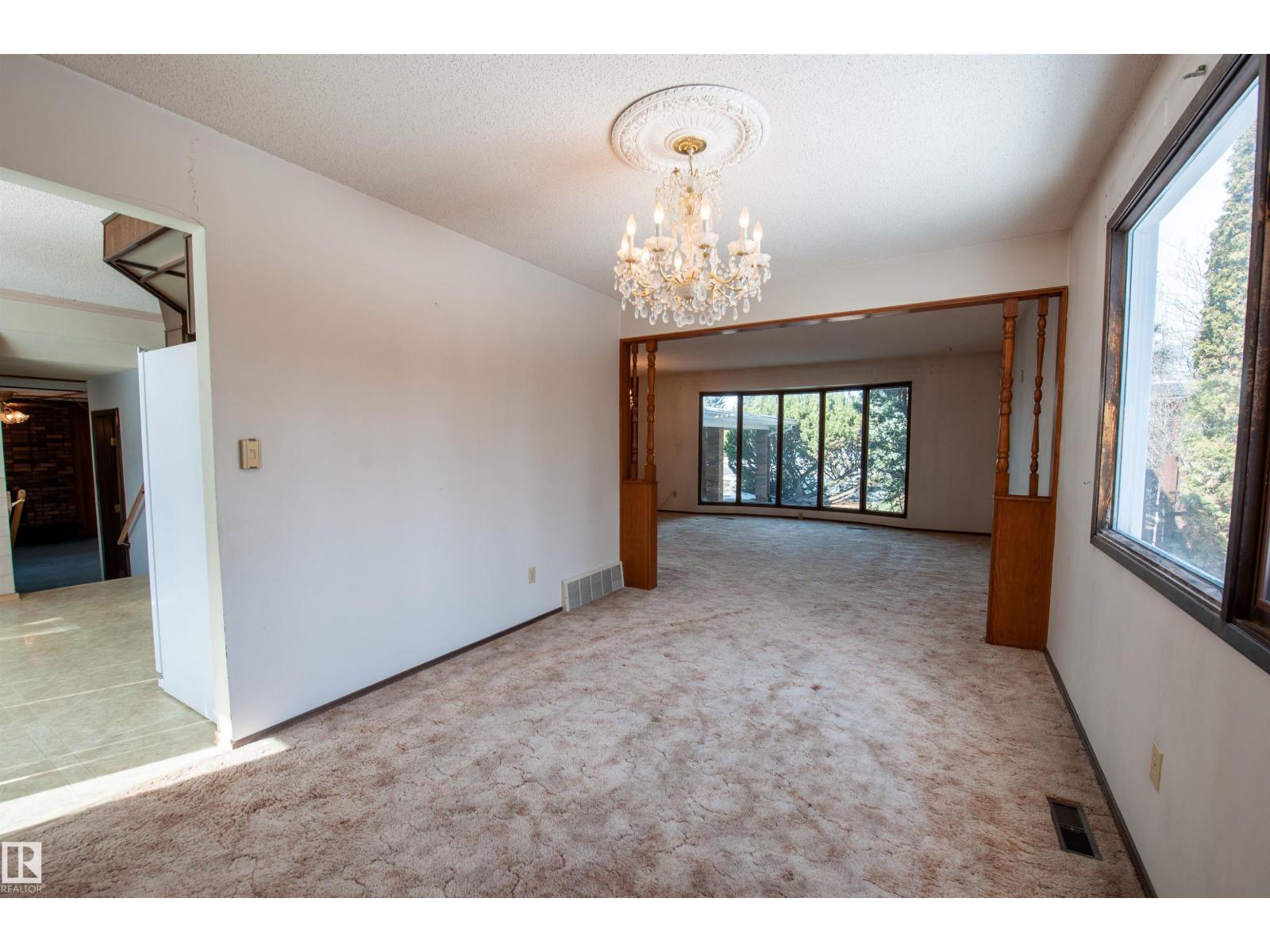 10619 35 AV NW, Edmonton