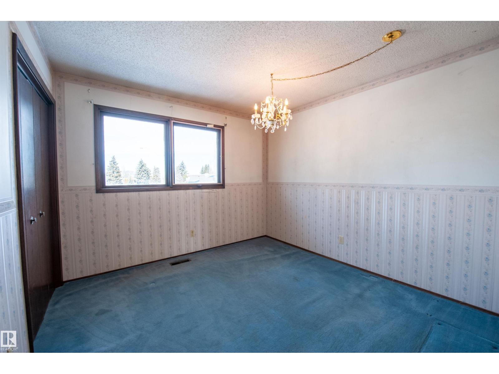 10619 35 AV NW, Edmonton