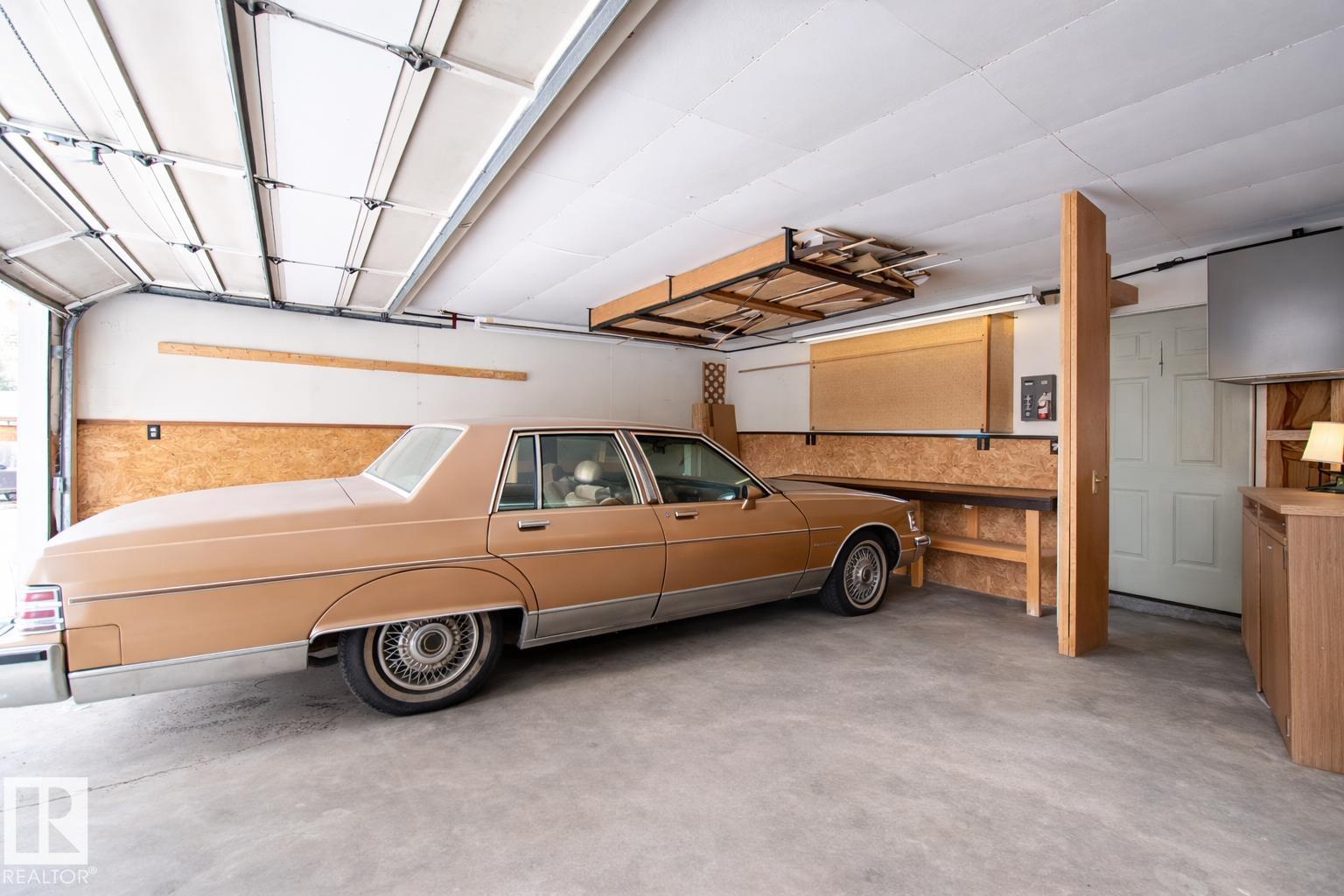 10619 35 AV NW, Edmonton