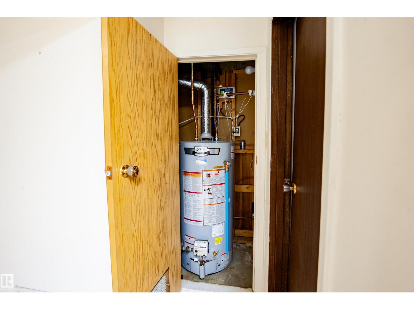 10619 35 AV NW, Edmonton