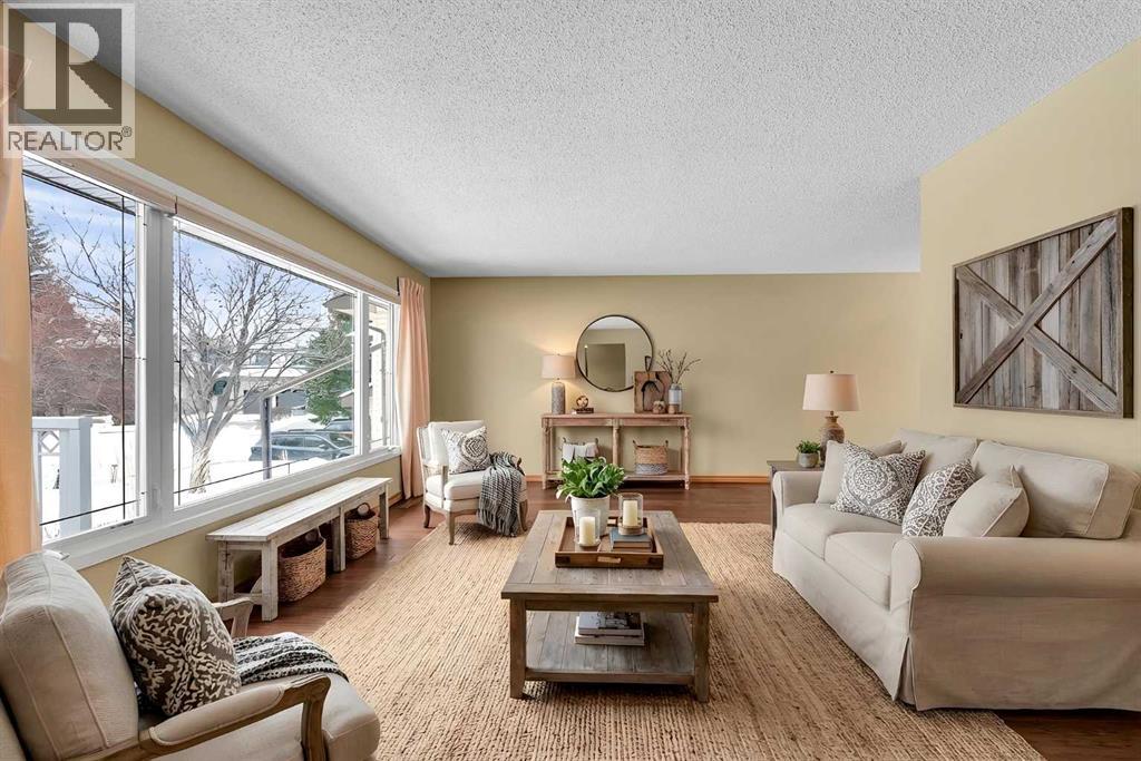 Single Family House 4 Level for Sale in  Valhalla Crescent NW Varsity Calgary 