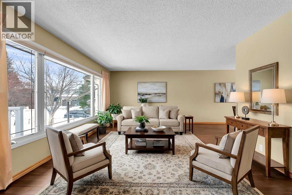 Single Family House 4 Level for Sale in  Valhalla Crescent NW Varsity Calgary 