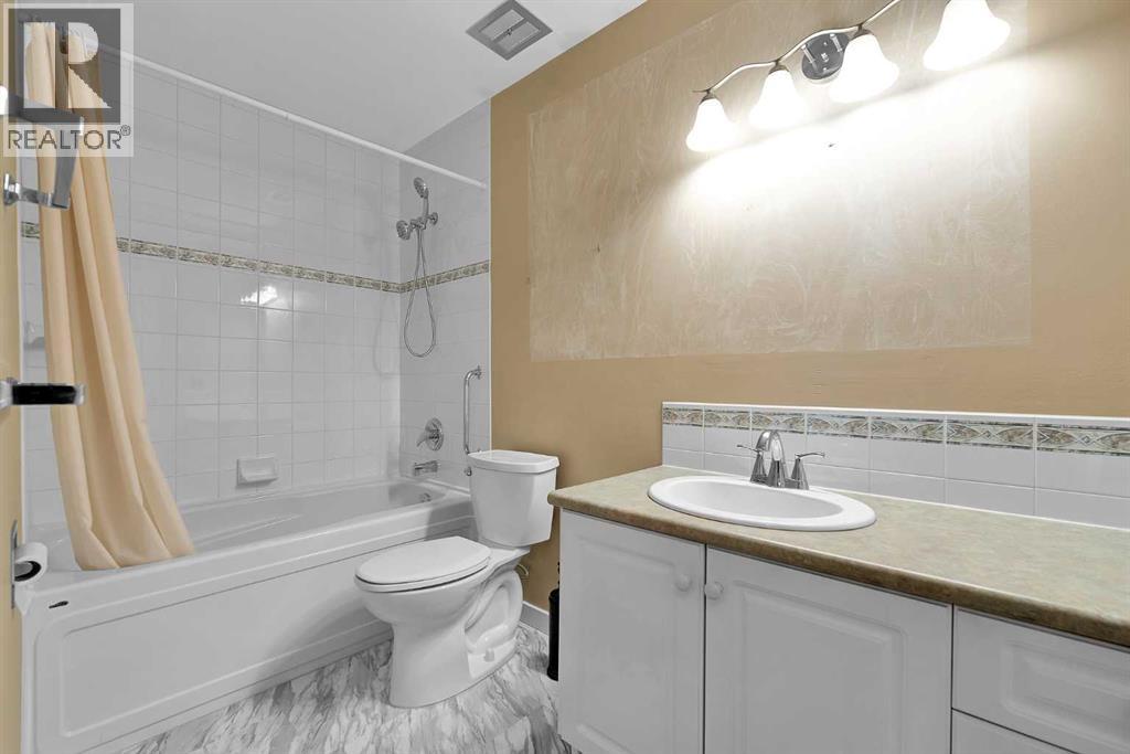 Single Family House 4 Level for Sale in  Valhalla Crescent NW Varsity Calgary 