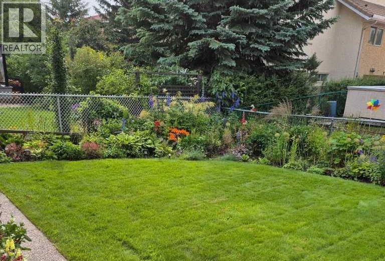 Single Family House 4 Level for Sale in  Valhalla Crescent NW Varsity Calgary 