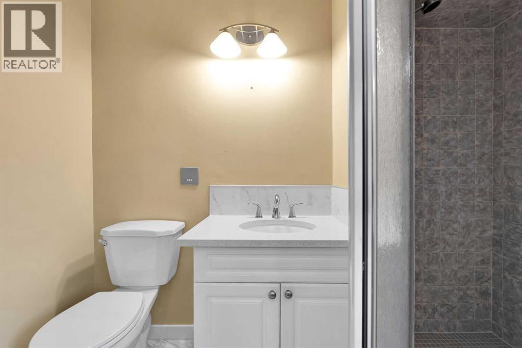 Single Family House 4 Level for Sale in  Valhalla Crescent NW Varsity Calgary 