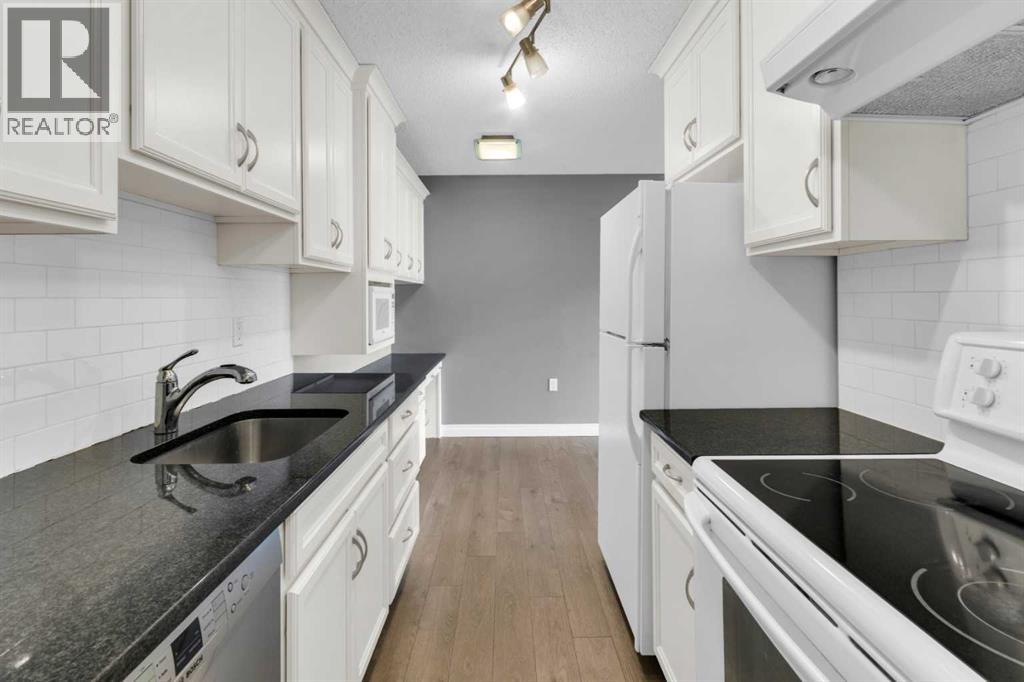 Single Family House for Sale in    Avenue SW Sunalta Calgary 