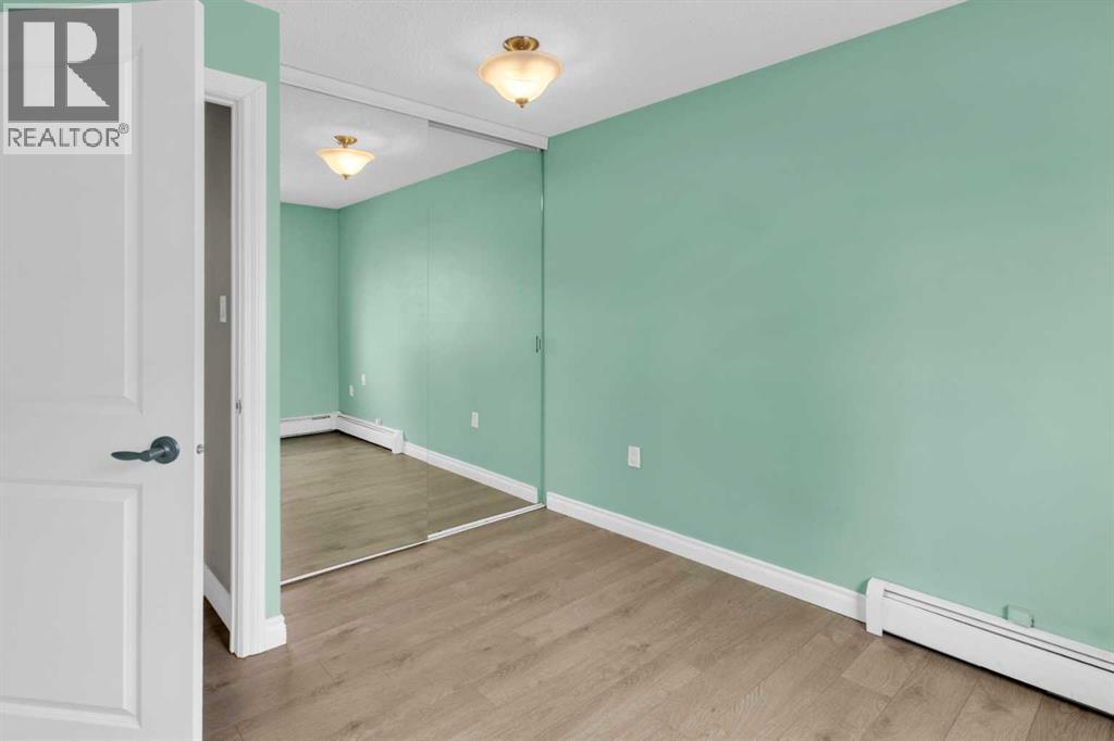 Single Family House for Sale in    Avenue SW Sunalta Calgary 