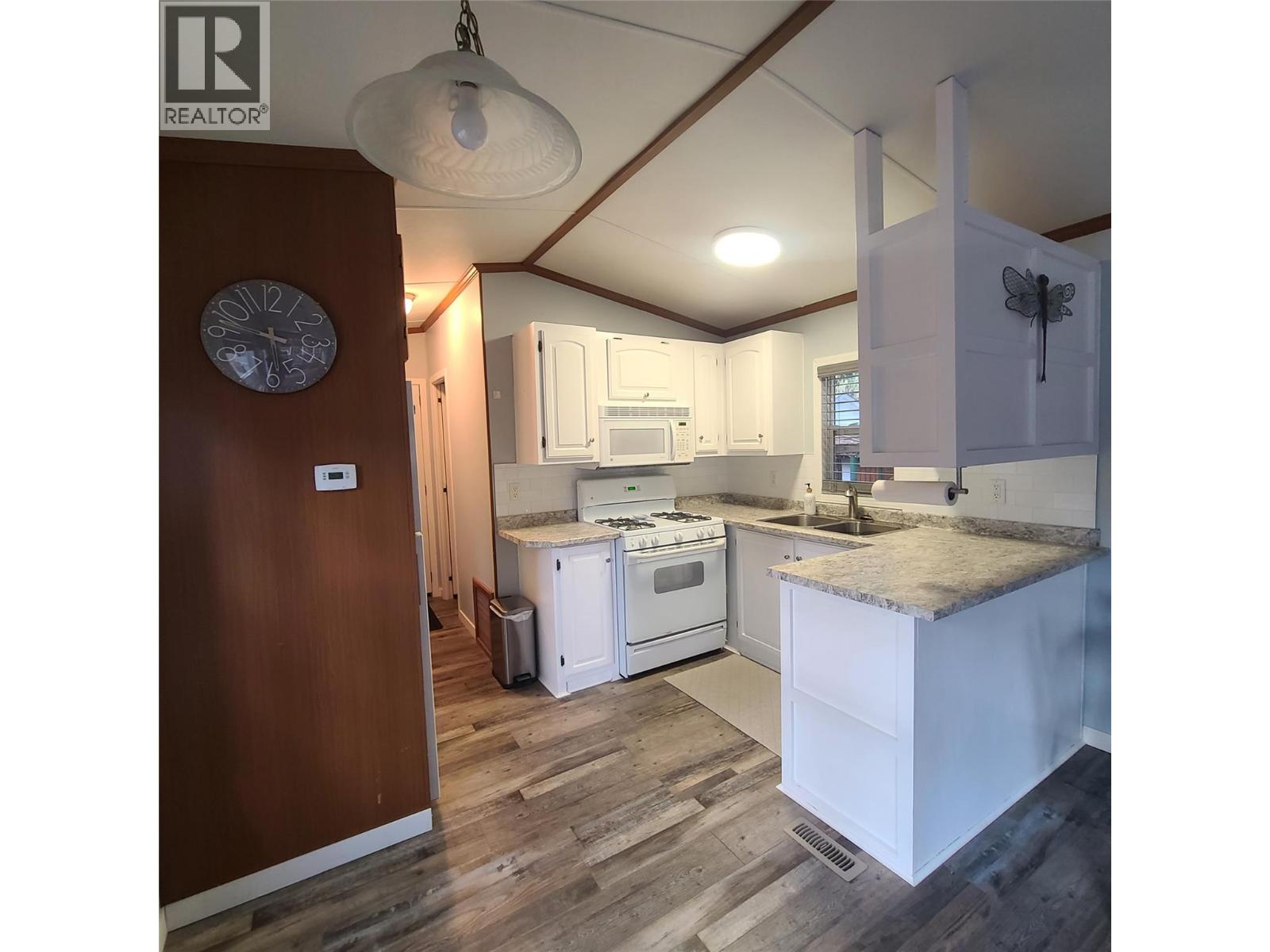 8 3980 Squilax Anglemont Road, Scotch Creek