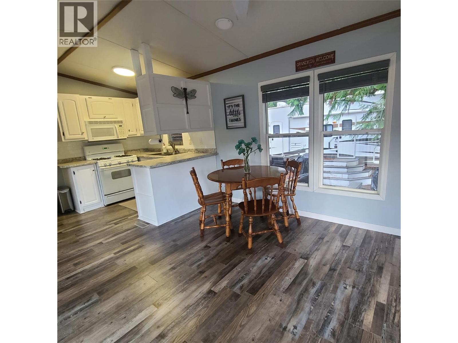 8 3980 Squilax Anglemont Road, Scotch Creek