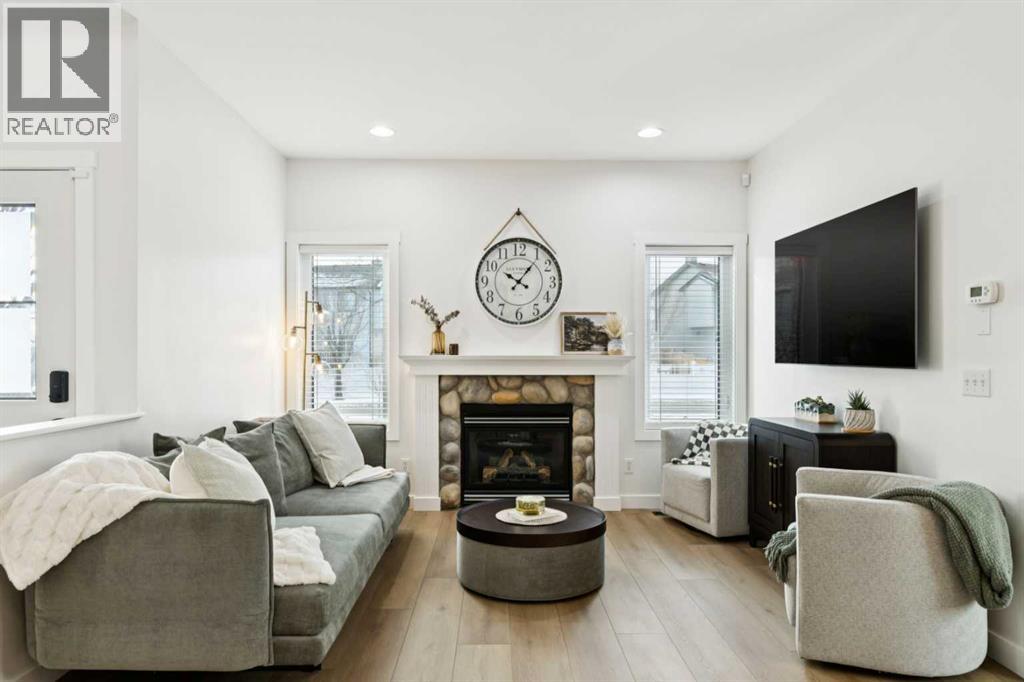 Single Family House Bungalow for Sale in  Everridge Drive SW Evergreen Calgary 