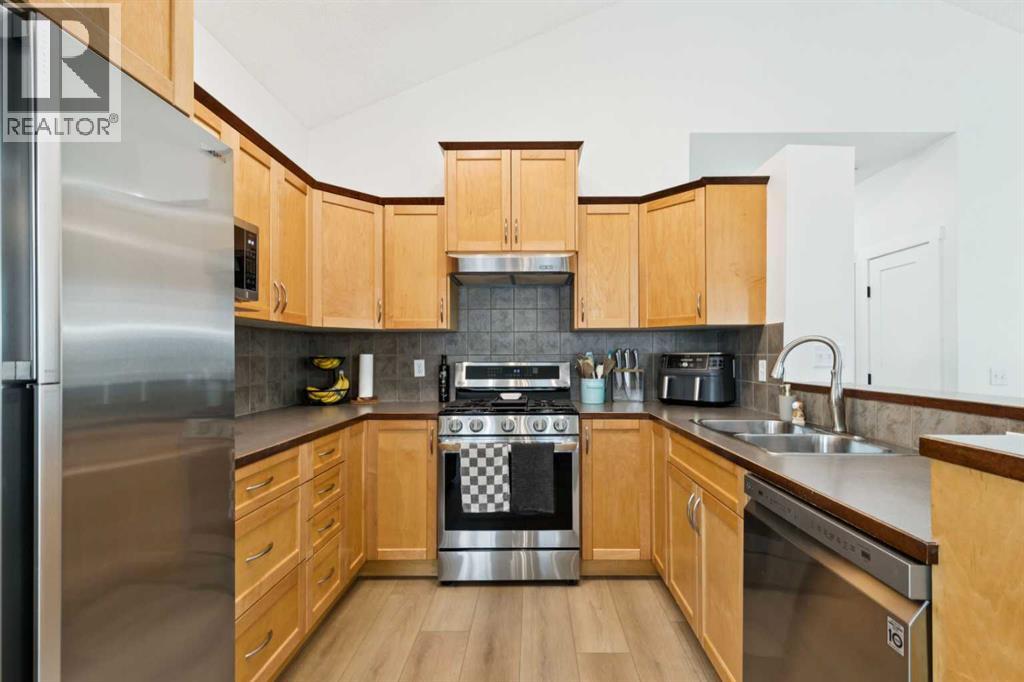 Single Family House Bungalow for Sale in  Everridge Drive SW Evergreen Calgary 