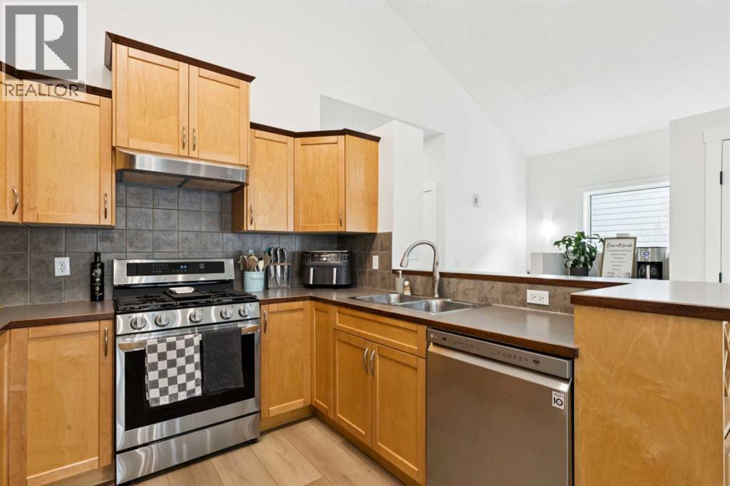 Single Family House Bungalow for Sale in  Everridge Drive SW Evergreen Calgary 