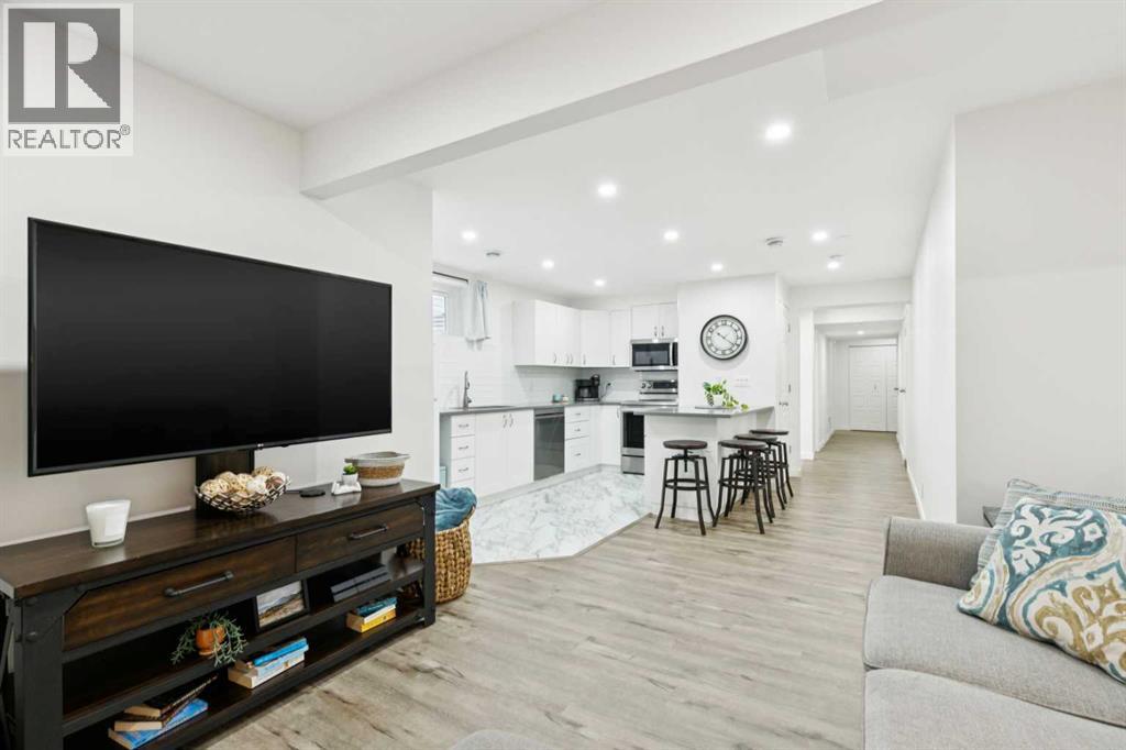 Single Family House Bungalow for Sale in  Everridge Drive SW Evergreen Calgary 