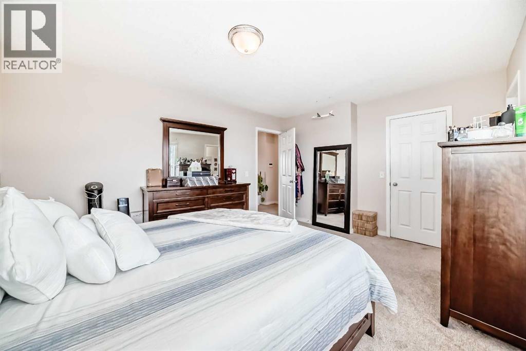 Single Family House for Sale in  Saddleridge Close NE Saddle Ridge Calgary 