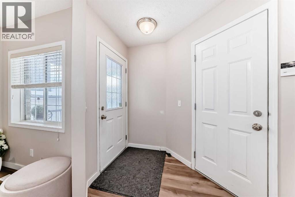 Single Family House for Sale in  Saddleridge Close NE Saddle Ridge Calgary 