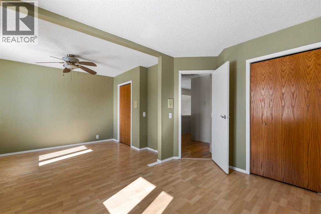 Single Family House for Sale in  Mckenzie Place SE McKenzie Lake Calgary 