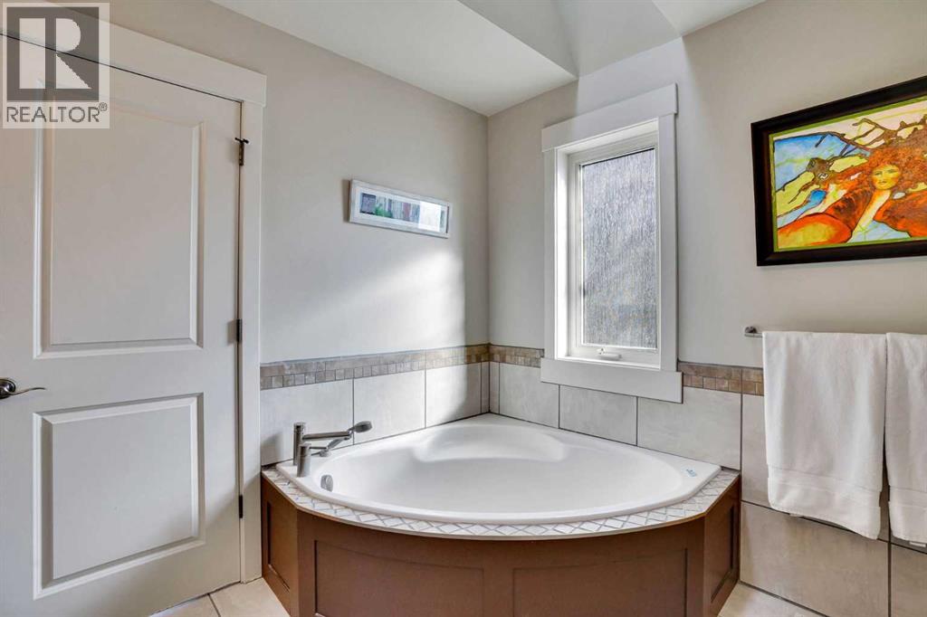 Single Family House for Sale in   Street SW Altadore Calgary 