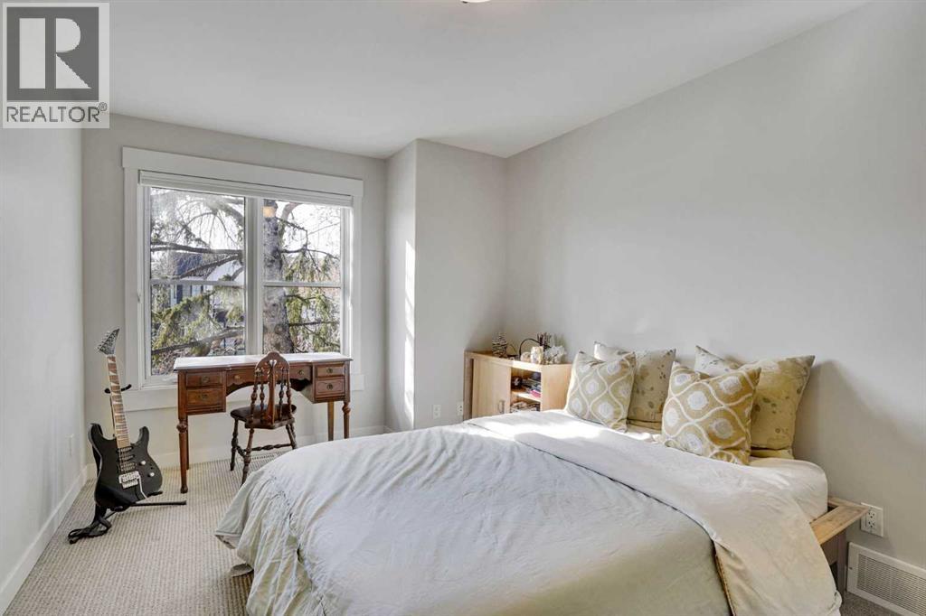 Single Family House for Sale in   Street SW Altadore Calgary 