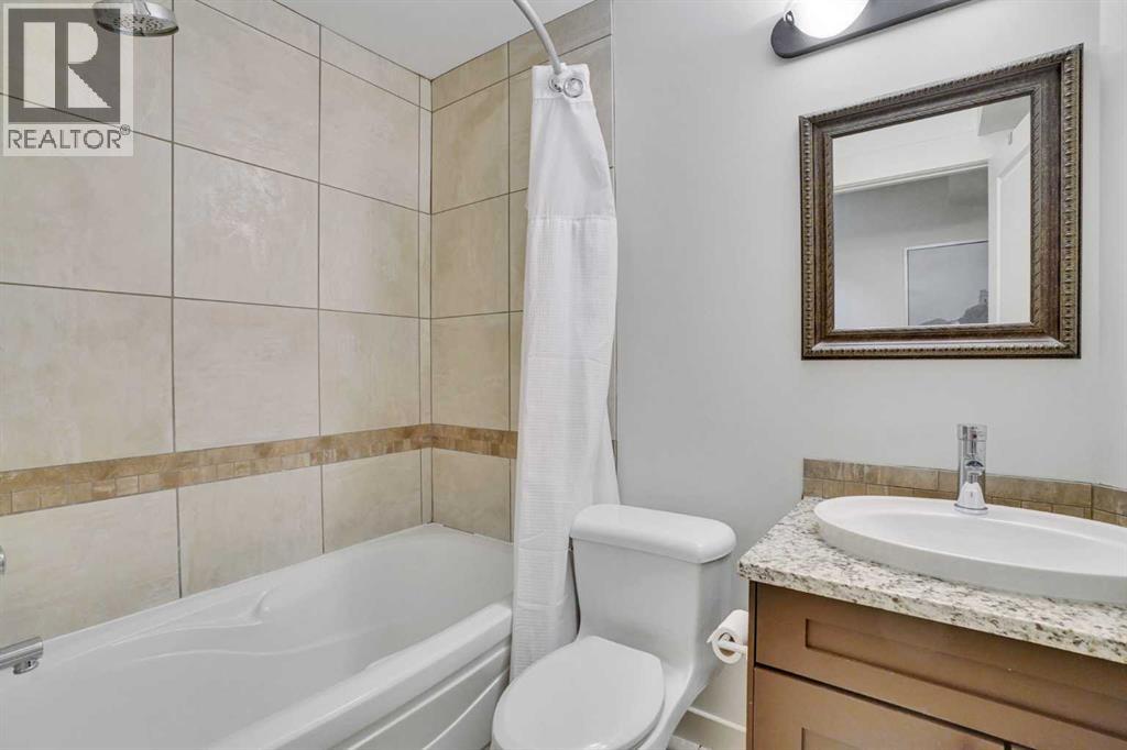 Single Family House for Sale in   Street SW Altadore Calgary 