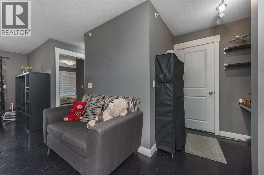 #1404 240 SKYVIEW RANCH ROAD NE - 16