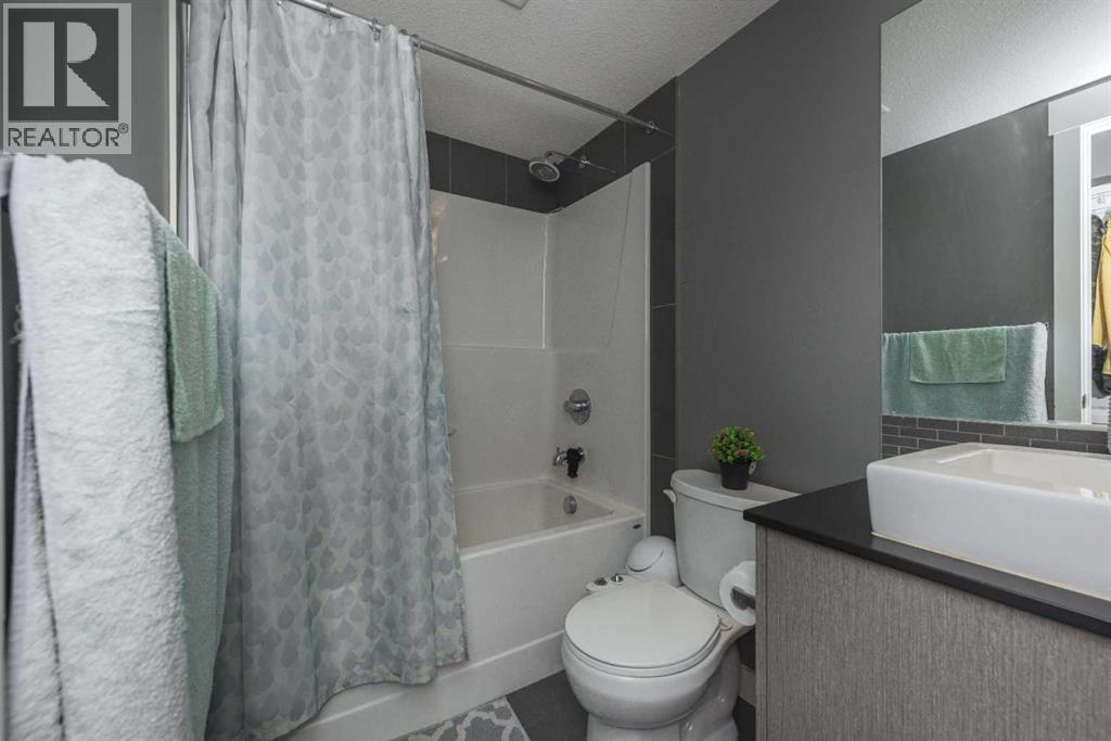 #1404 240 SKYVIEW RANCH ROAD NE - 27