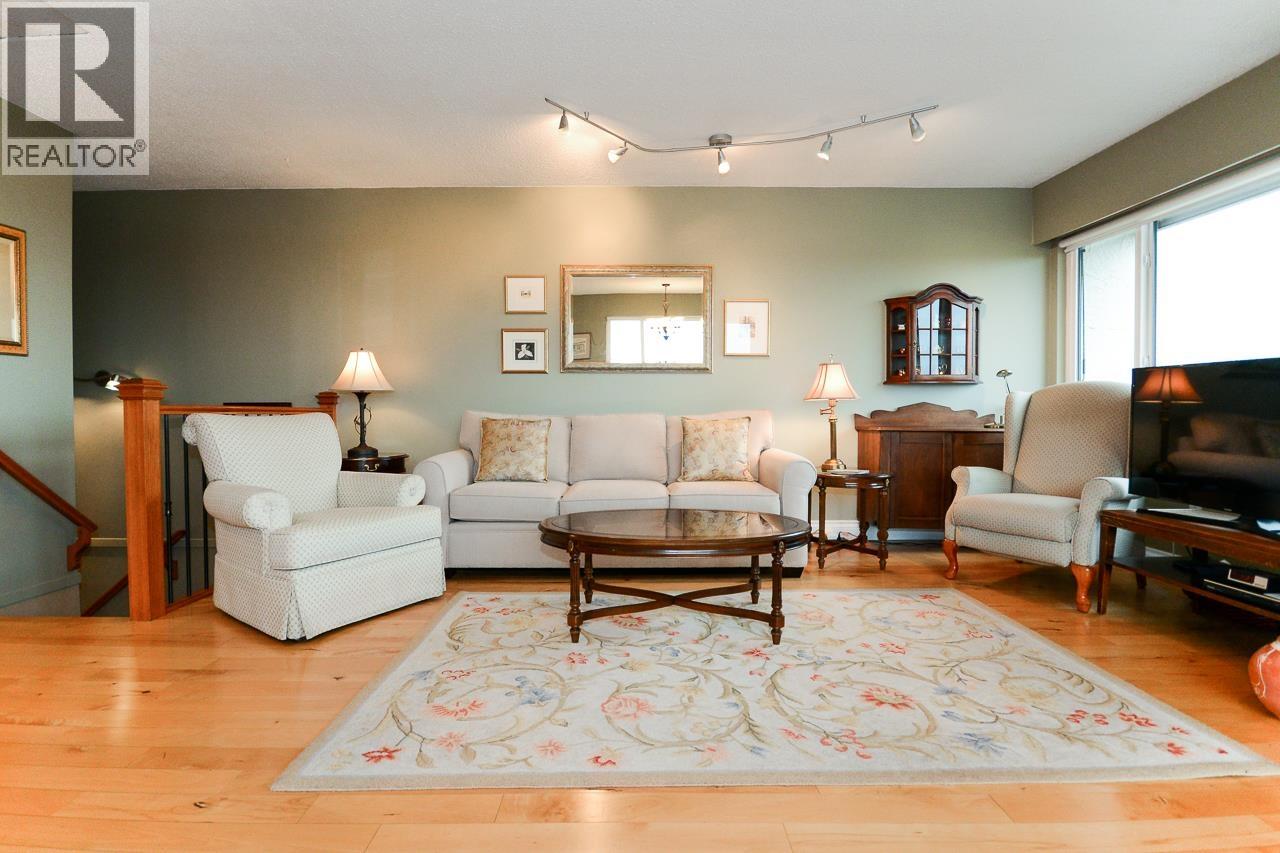 #83-11491 7TH Avenue, Richmond