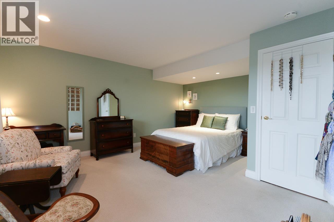 #83-11491 7TH Avenue, Richmond