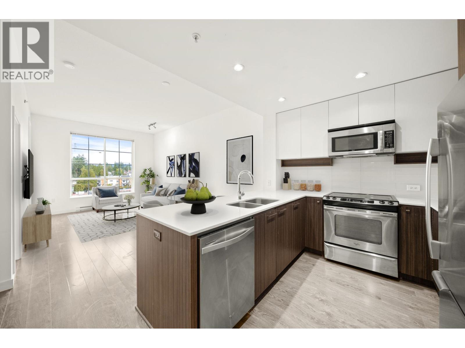 417 608 COMO LAKE AVENUE, Coquitlam