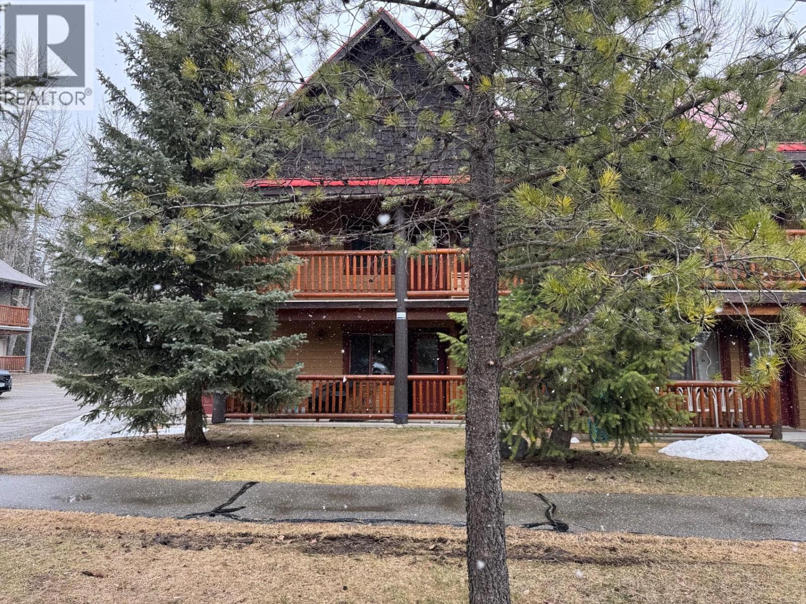 2 300 CANYON Trail, Fernie