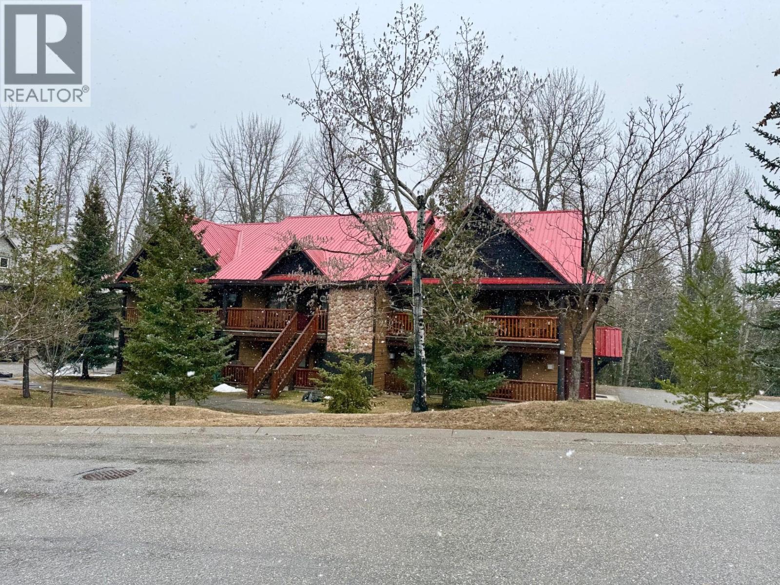 2 300 CANYON Trail, Fernie