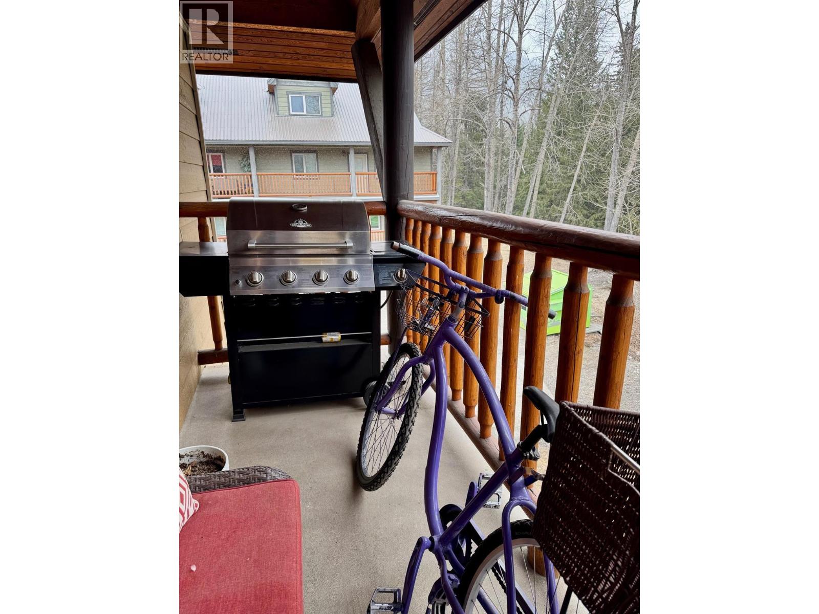 2 300 CANYON Trail, Fernie