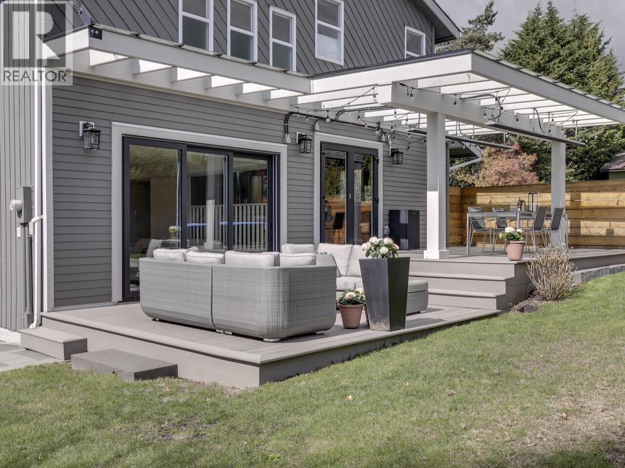 763 WEYMOUTH DRIVE, North Vancouver