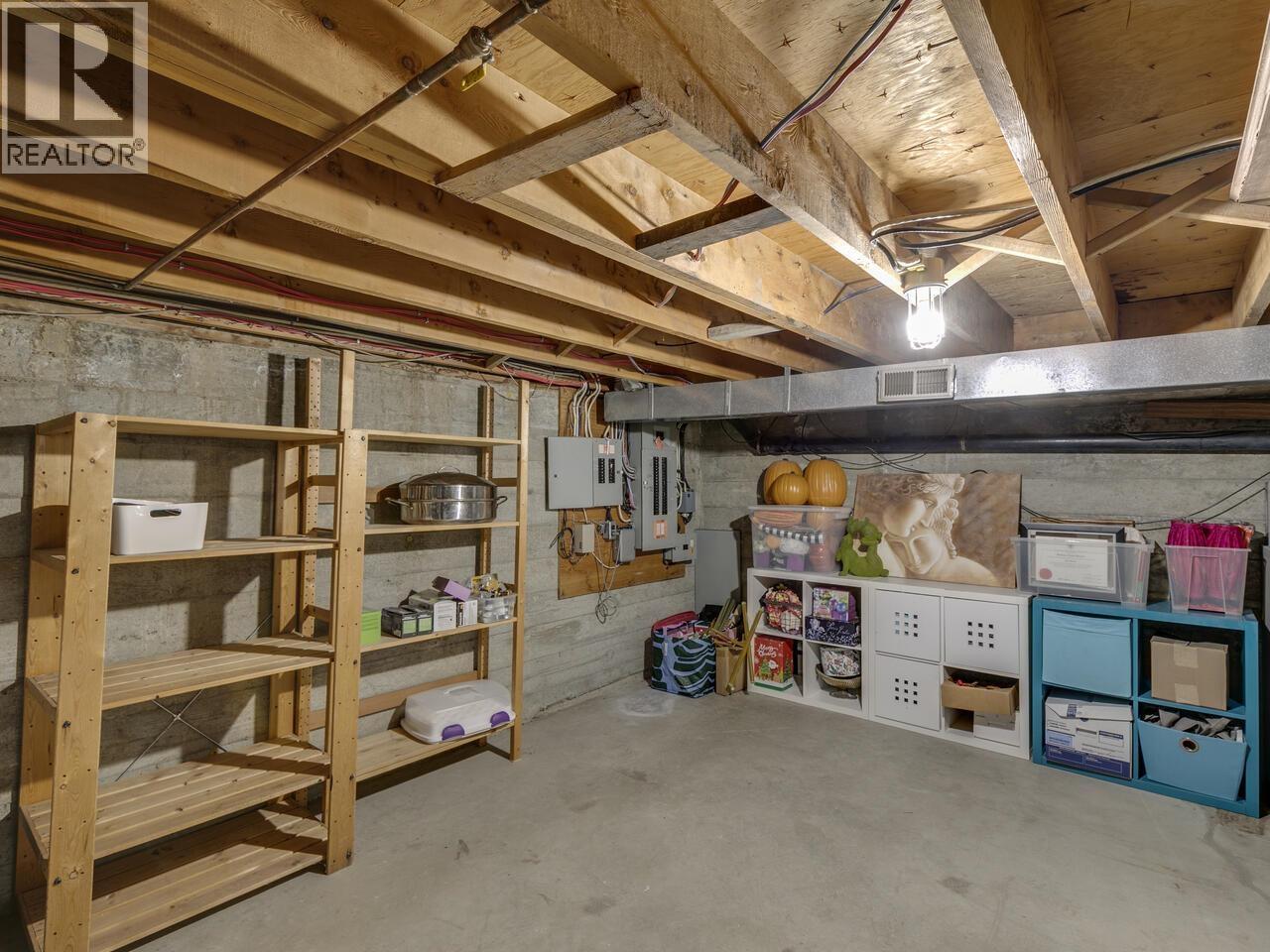 763 WEYMOUTH DRIVE, North Vancouver