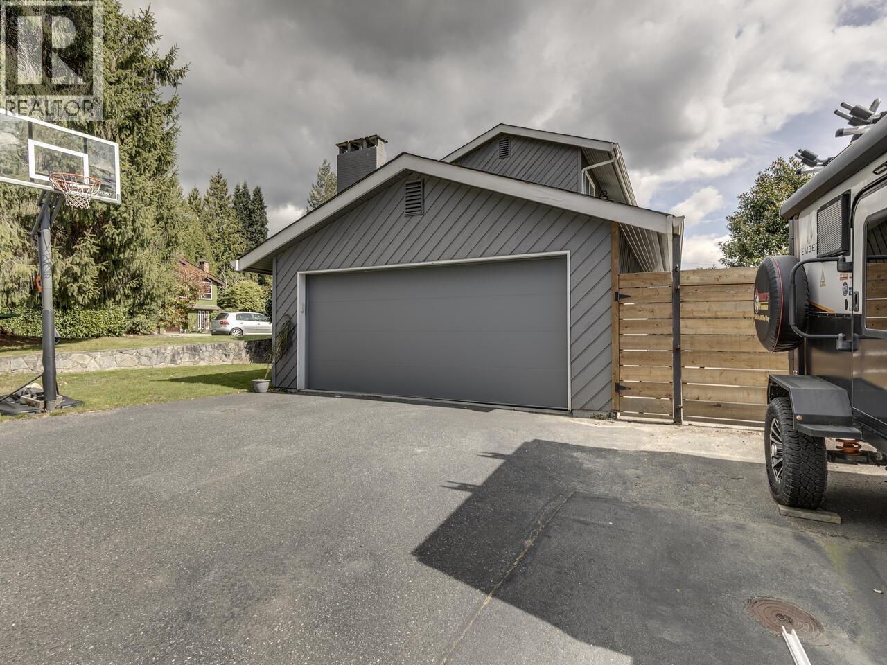 763 WEYMOUTH DRIVE, North Vancouver