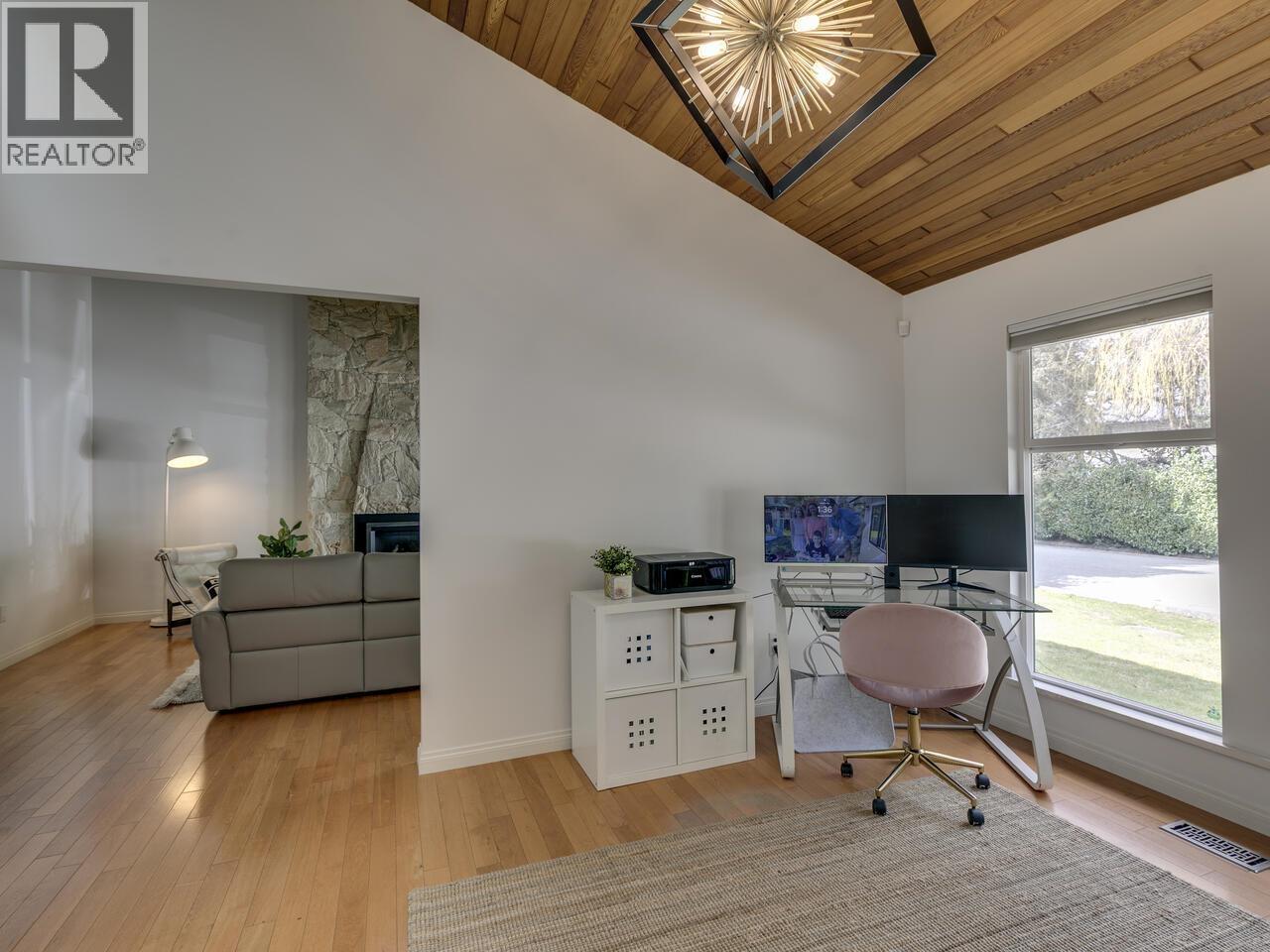 763 WEYMOUTH DRIVE, North Vancouver