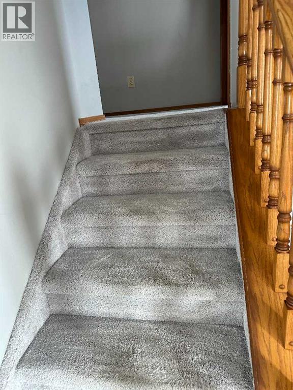 Single Family House 4 Level for Sale in  Macewan Meadow Way NW MacEwan Glen Calgary 