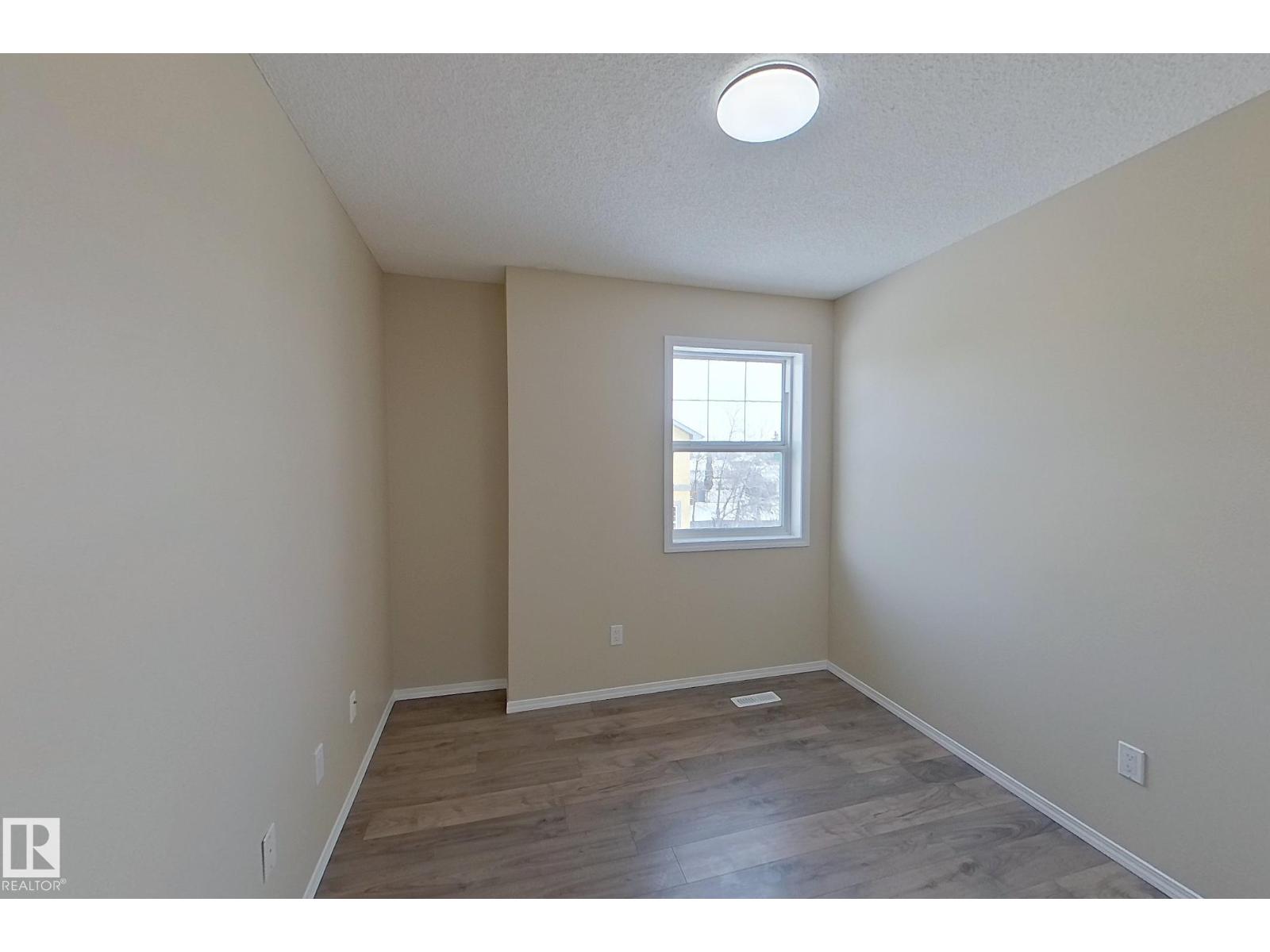 #3 16777 91 ST NW NW, Edmonton