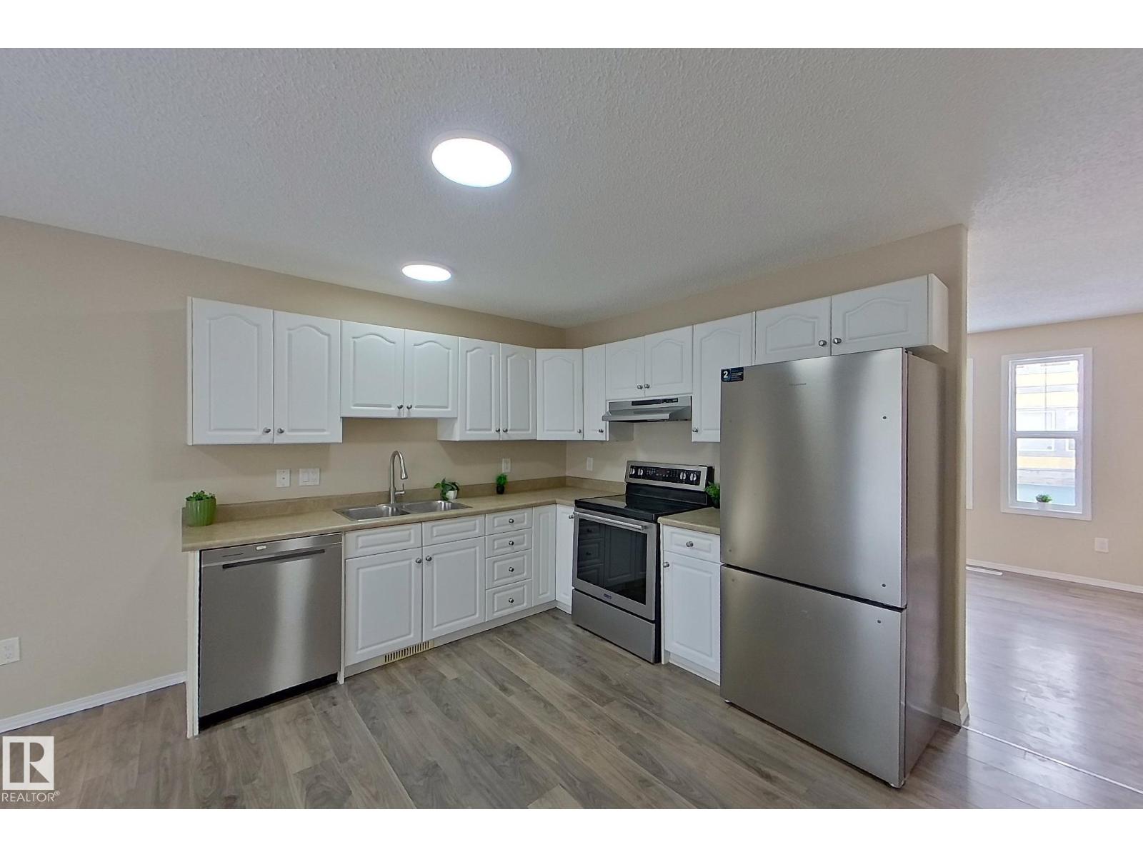 #3 16777 91 ST NW NW, Edmonton