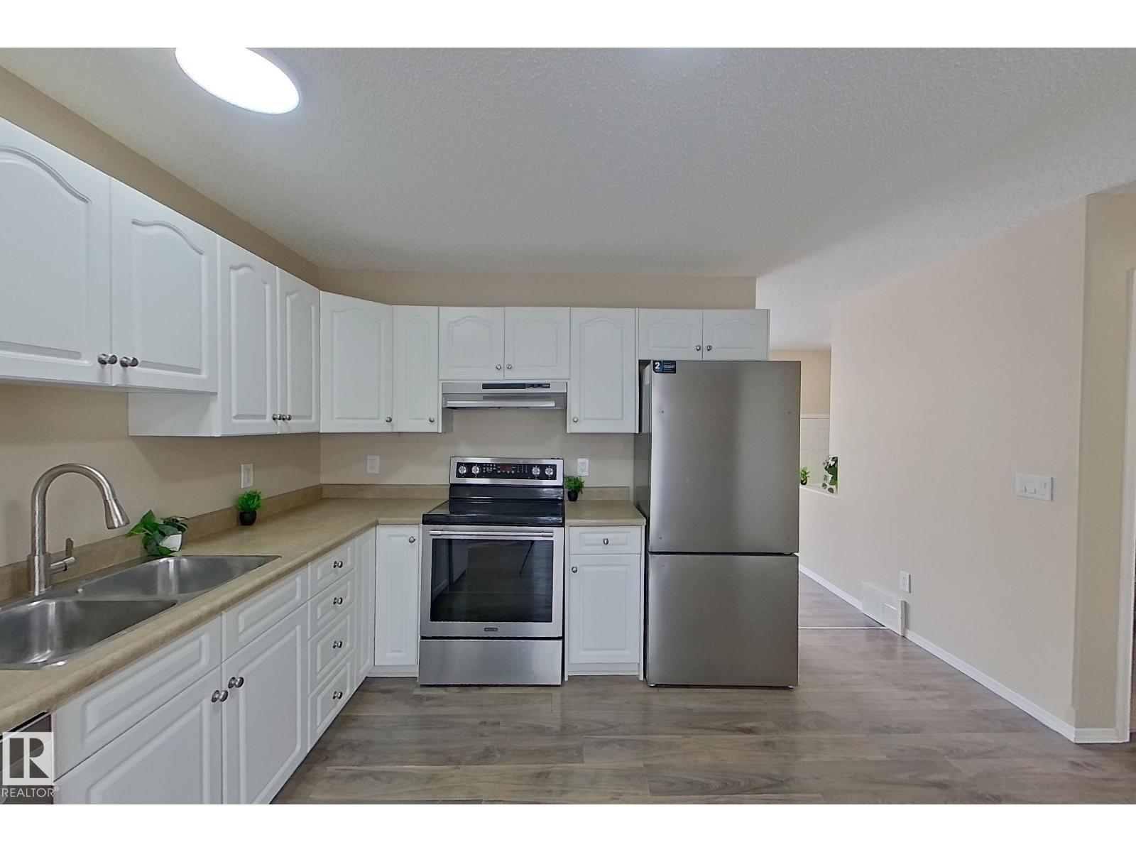 #3 16777 91 ST NW NW, Edmonton