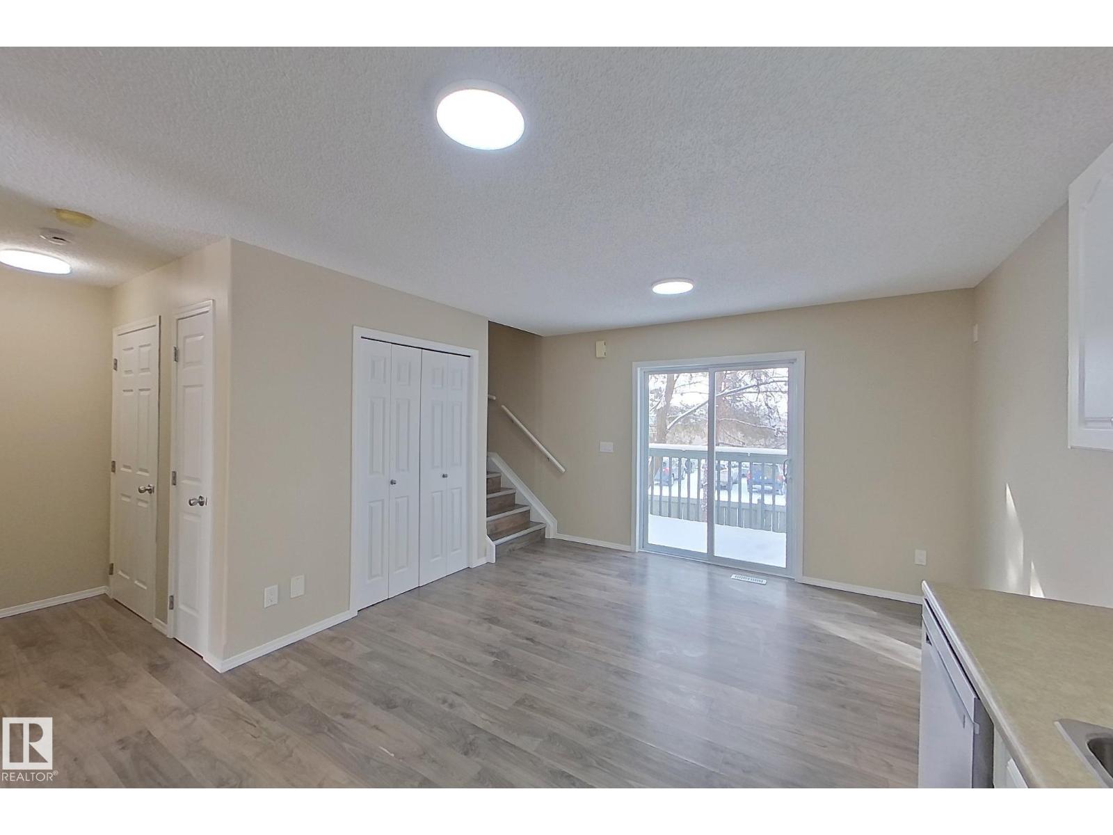 #3 16777 91 ST NW NW, Edmonton