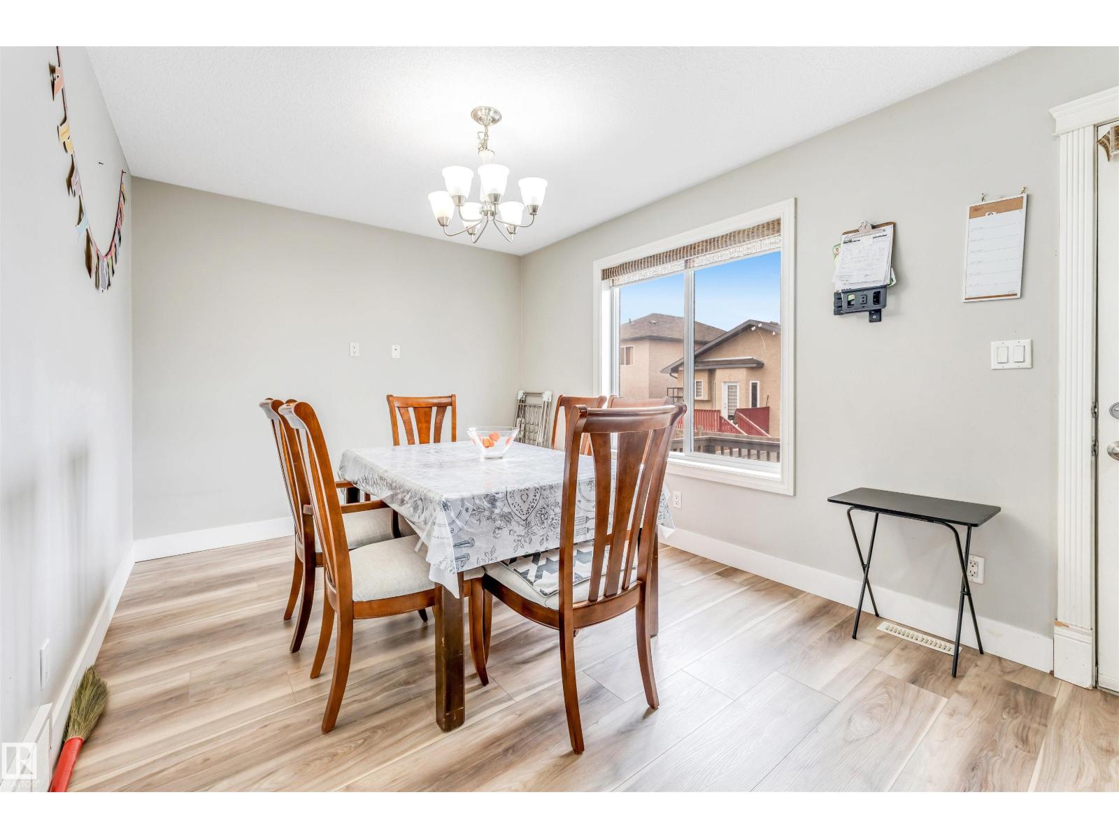 3228 18 st NW, Edmonton