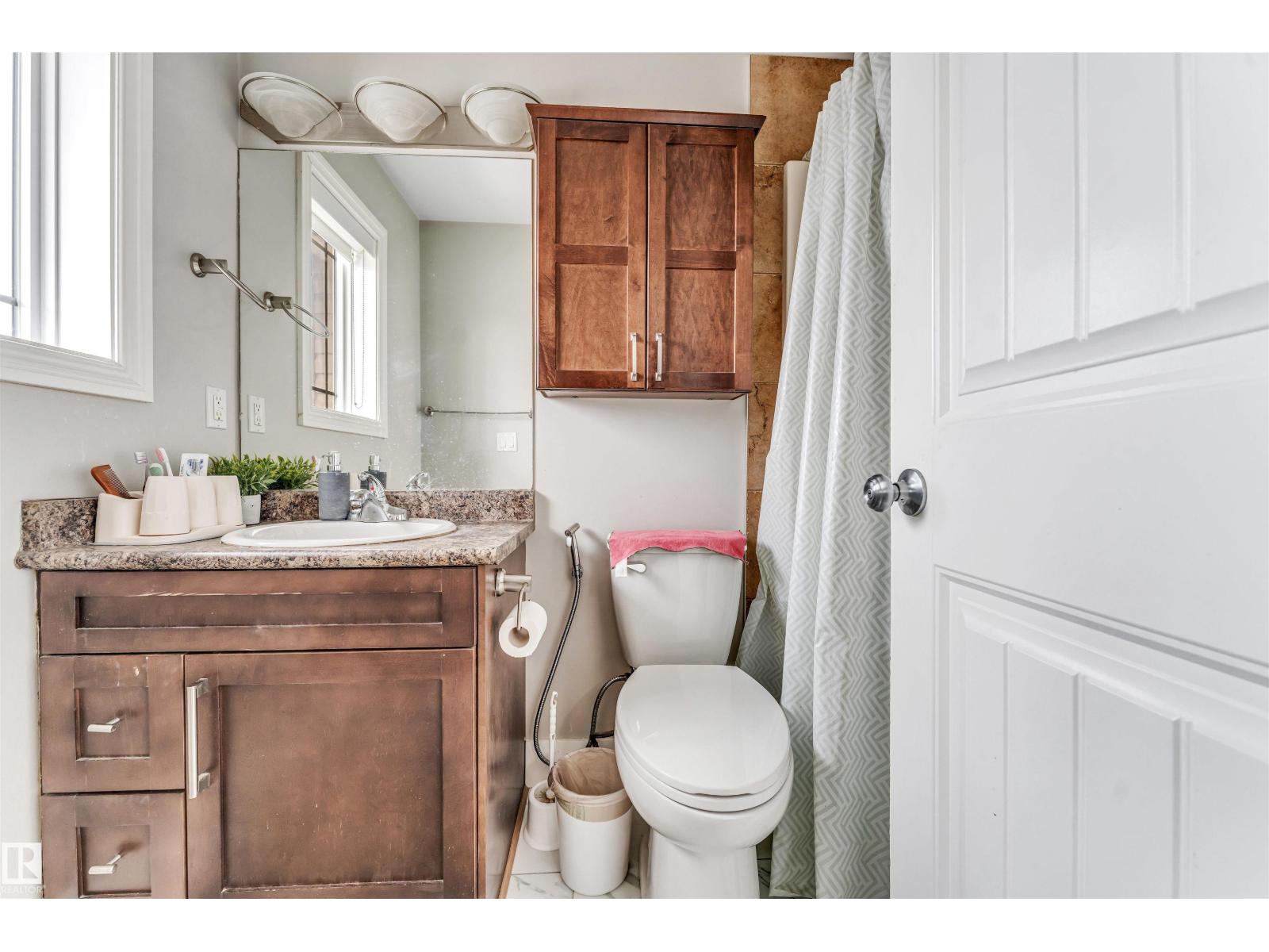 3228 18 st NW - 26