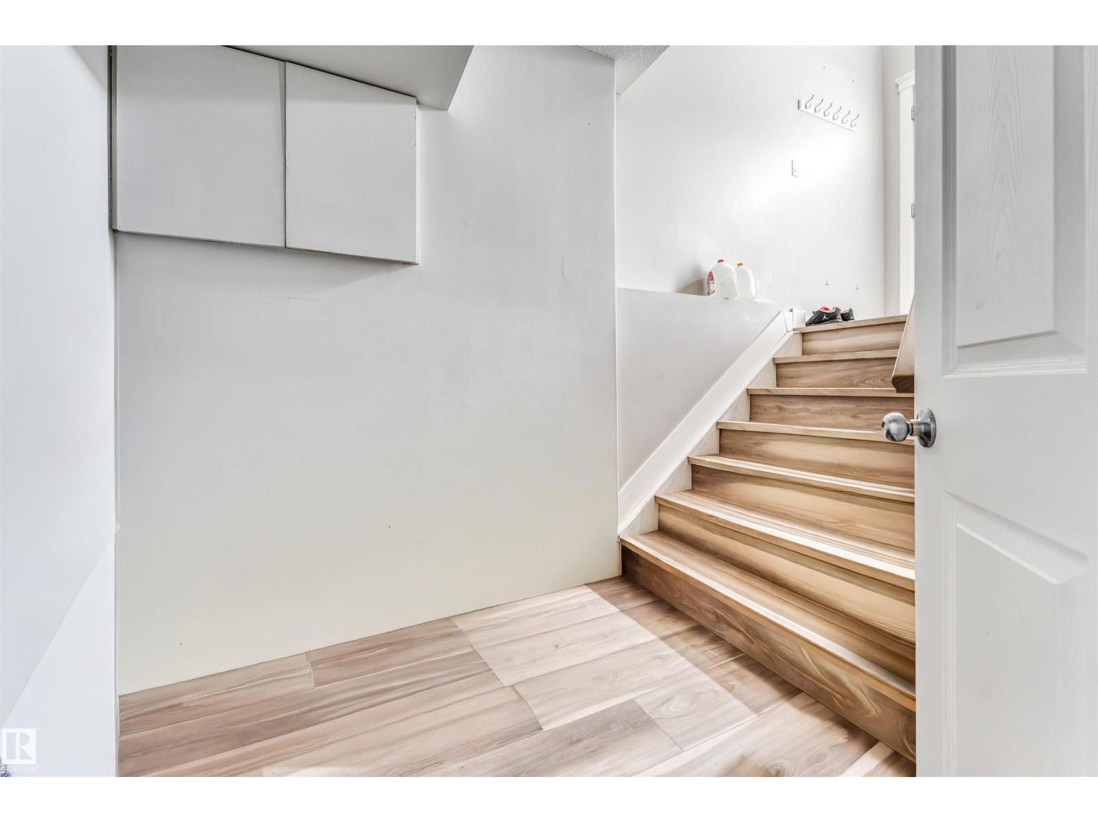 3228 18 st NW, Edmonton