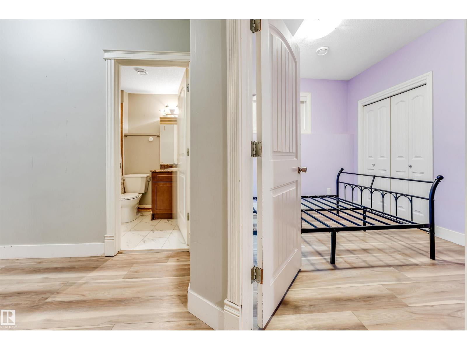 3228 18 st NW - 29