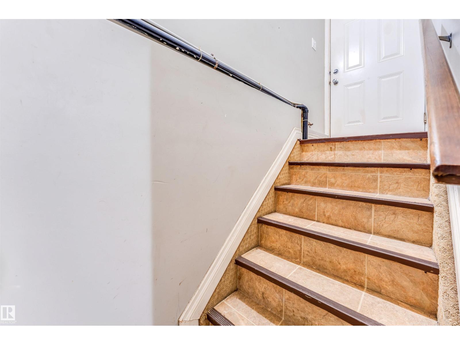 3228 18 st NW, Edmonton