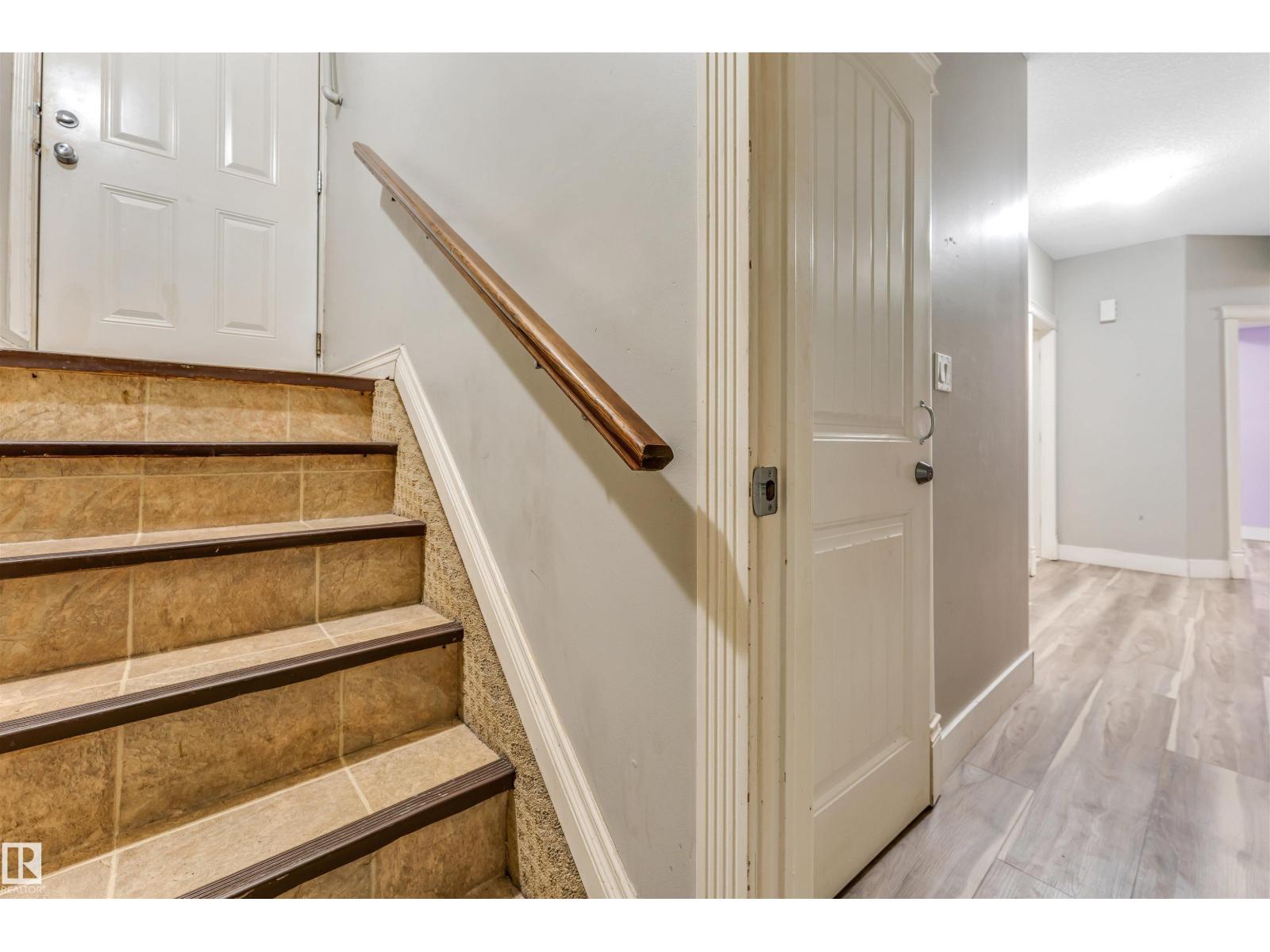 3228 18 st NW, Edmonton