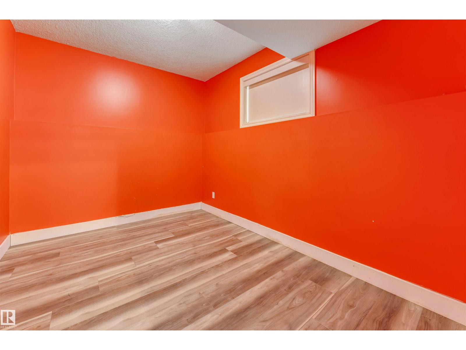 3228 18 st NW - 39