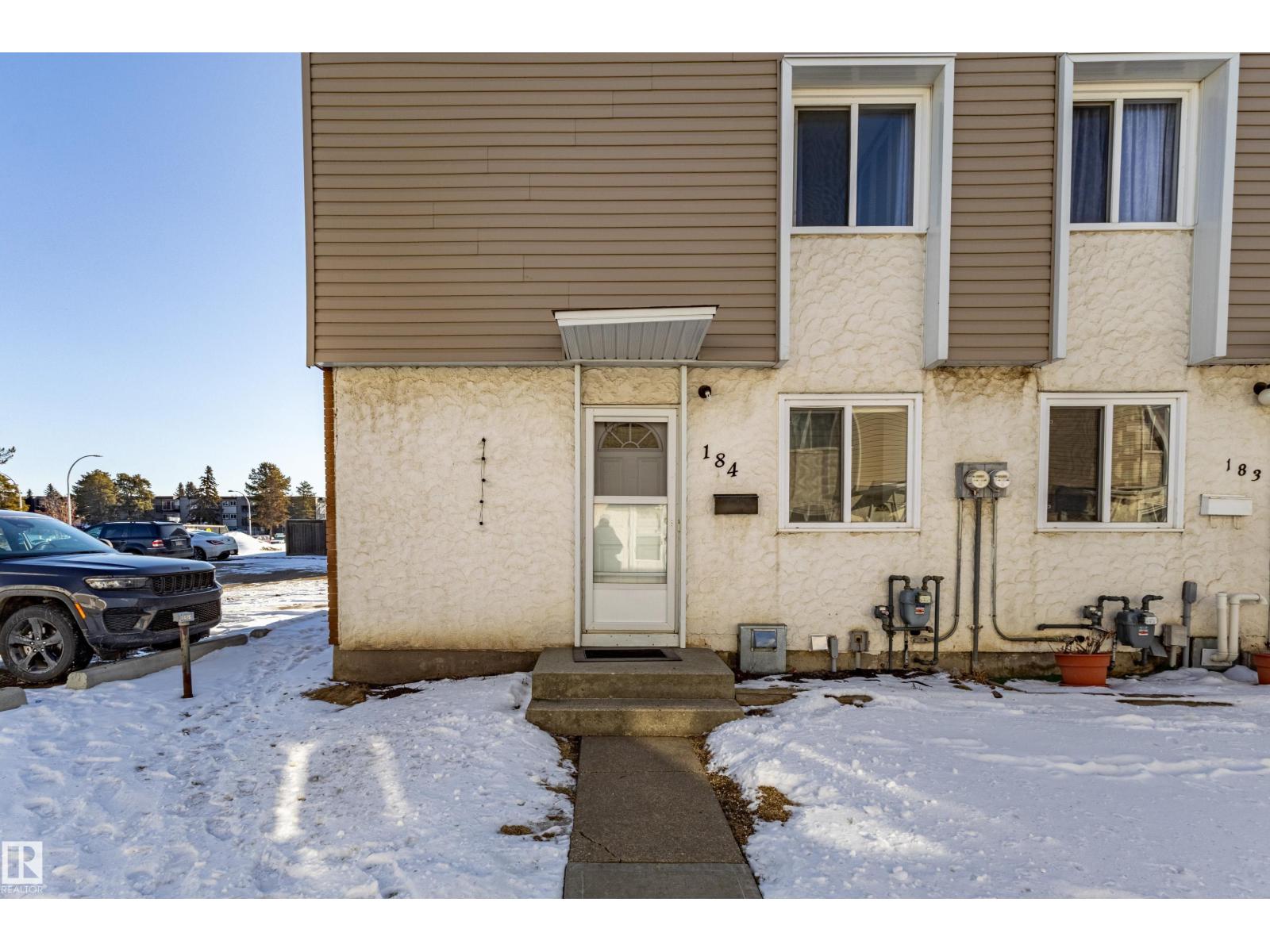 184 CORNELL CT NW, Edmonton