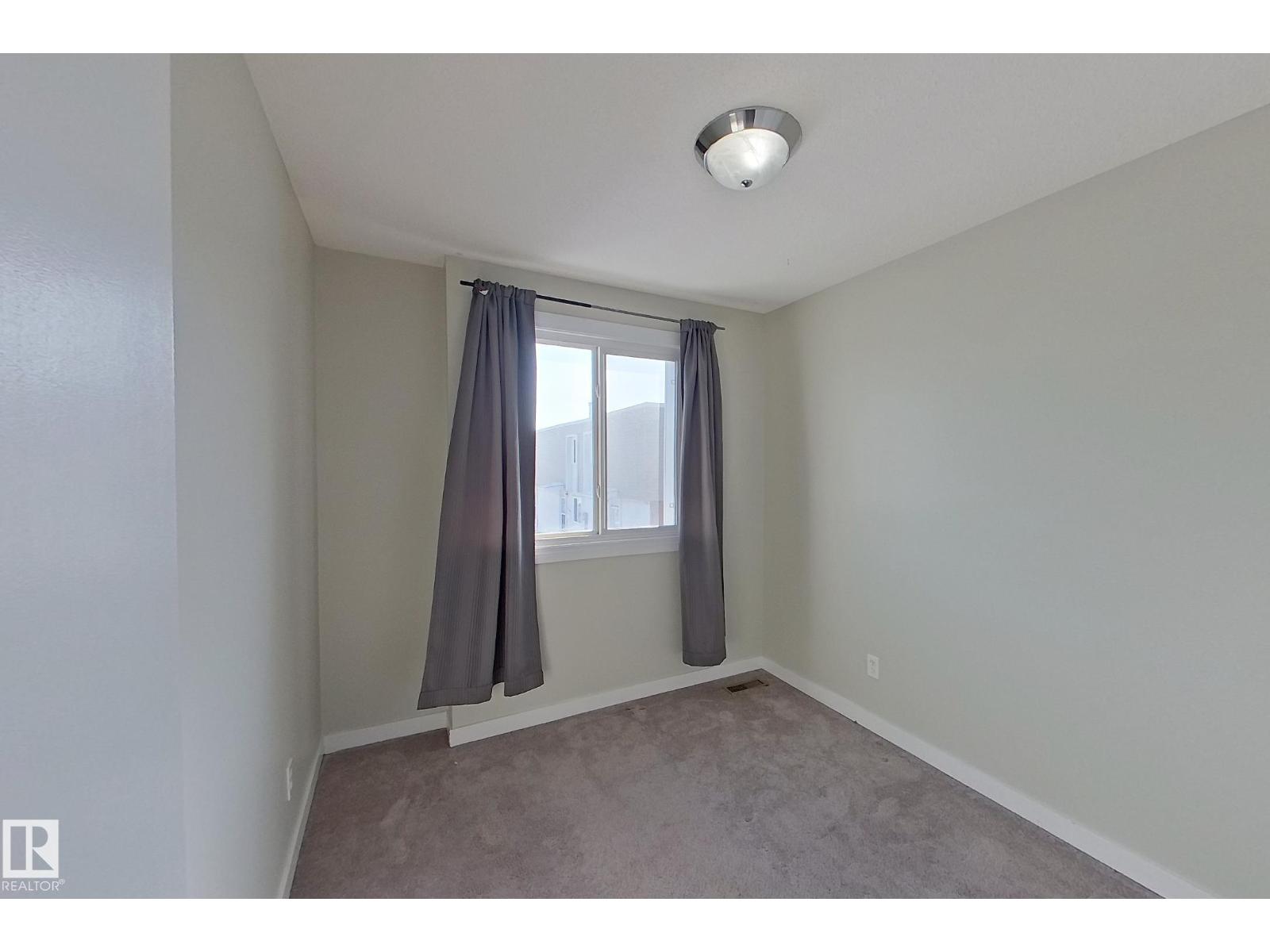 184 CORNELL CT NW, Edmonton